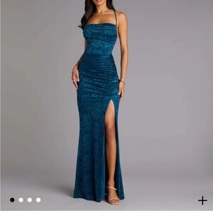Elegant Teal Evening Gown